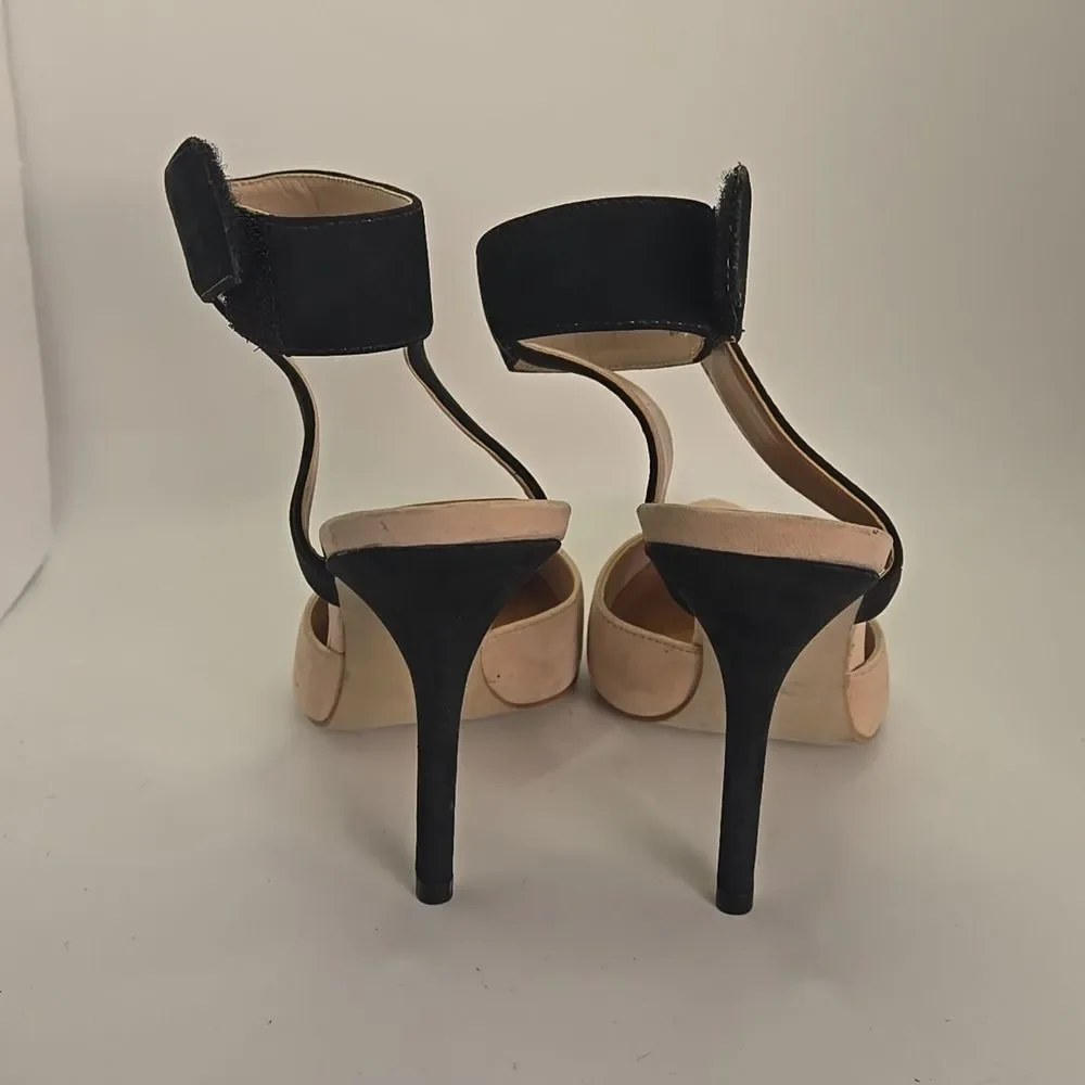 Luxe by JustFab Keane Black and Tan Pointed-Toe Suede Stilettos Heels Sz 8 Chic